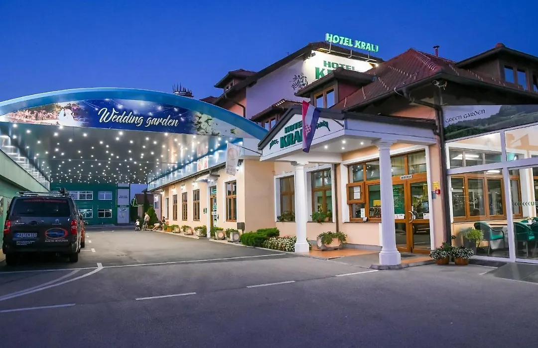 Hostel Green-1